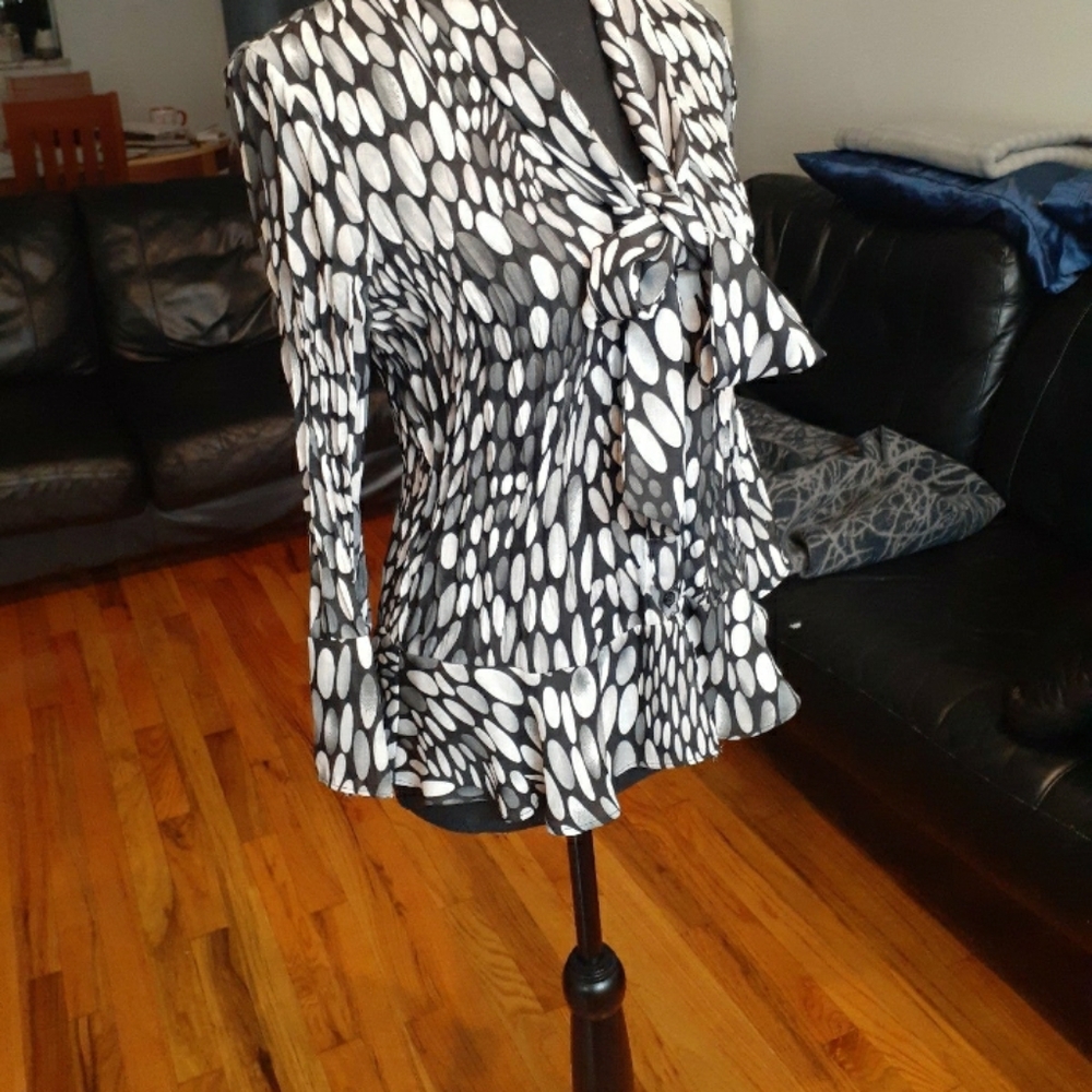 Blouse - Picture 2 of 4